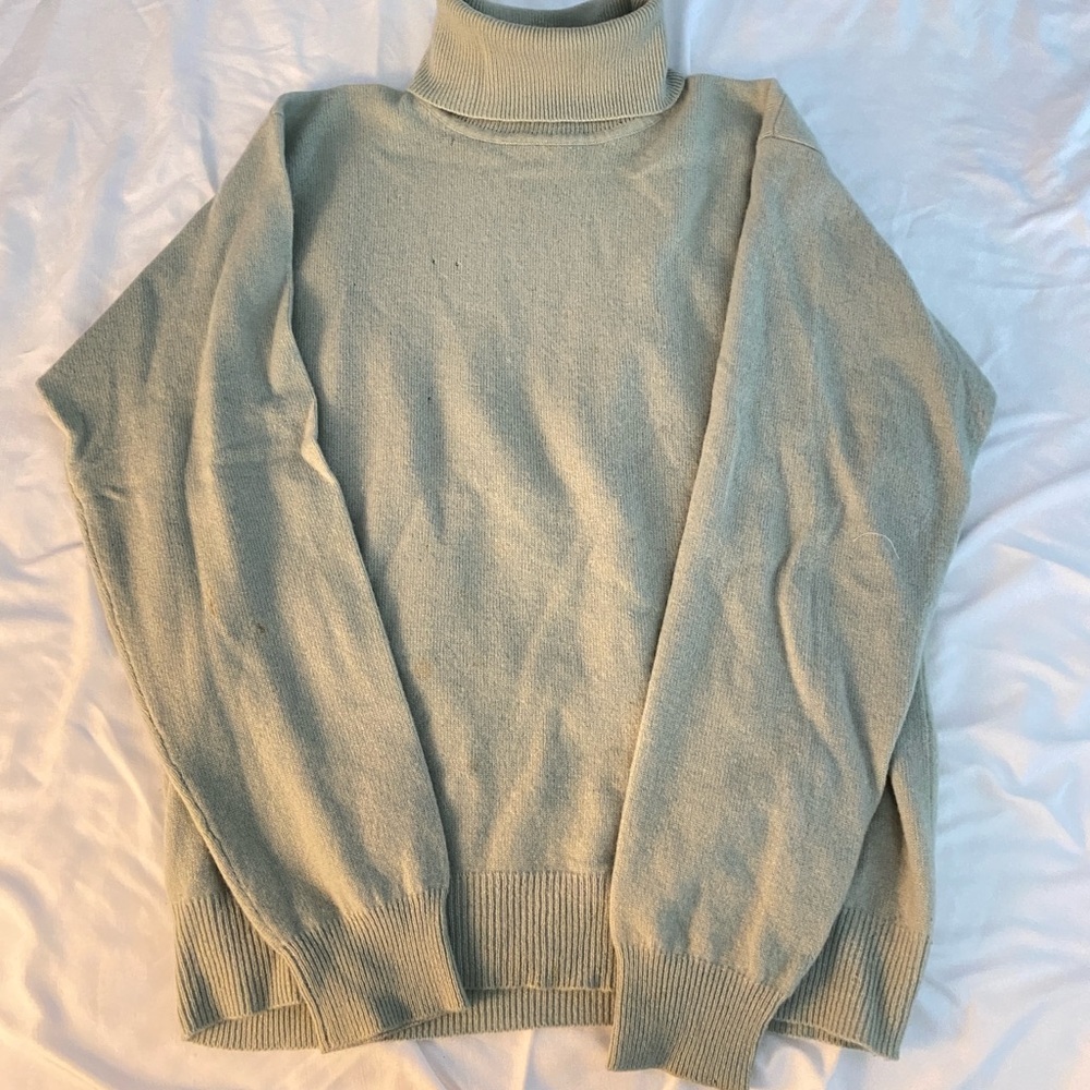 Lord & Taylor Cashmere Sage Green Turtleneck Sweater